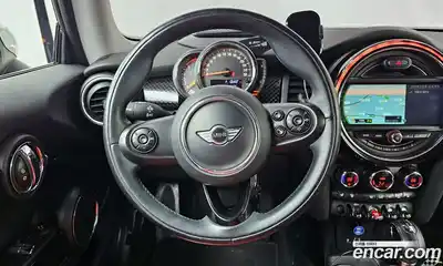 Mini Cooper 2015 2.0 Автомат в Москве № 198453, миниатюра 9