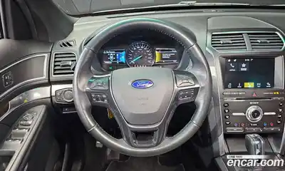Ford Explorer 2017 2.3 Автомат в Москве № 199718, миниатюра 4