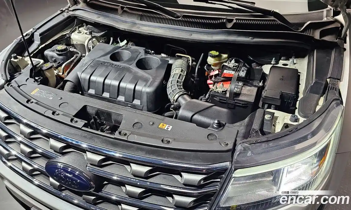 Ford Explorer 2017 2.3 Автомат в Москве № 199718, фото 7