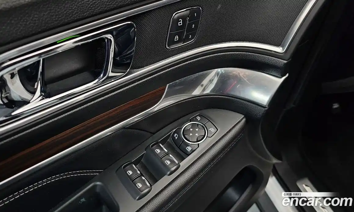 Ford Explorer 2017 2.3 Автомат в Москве № 199718, фото 9