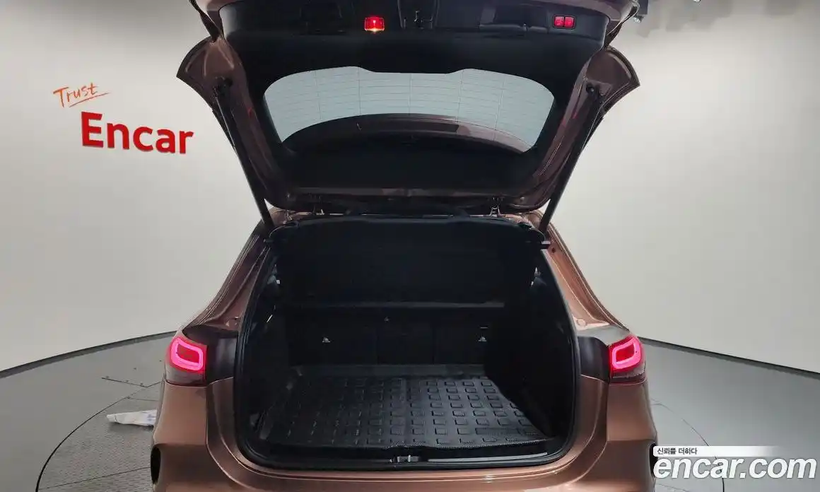 Mercedes-Benz GLA-Class 2022 2.0 Автомат в Москве № 204243, фото 20