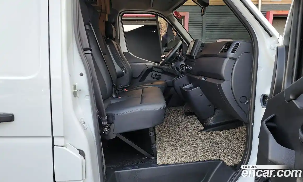 Renault Master 2022 2.3 Механическая в Москве № 204621, фото 6