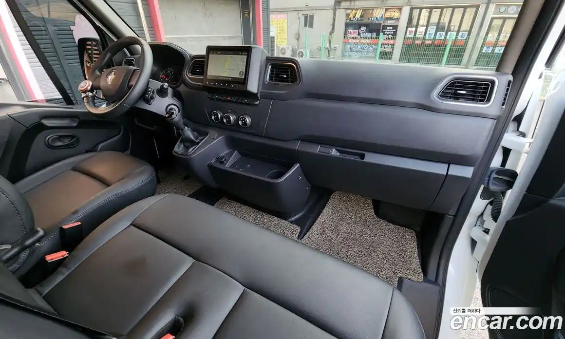 Renault Master 2022 2.3 Механическая в Москве № 204621, фото 9