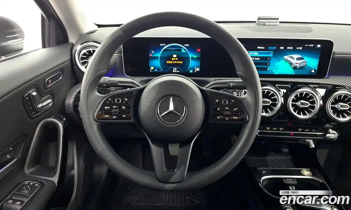 Mercedes-Benz A-Class 2020 2.0 Автомат в Москве № 206356, фото 13