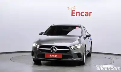 Mercedes-Benz A-Class 2020 2.0 Автомат в Москве № 206356, миниатюра 3