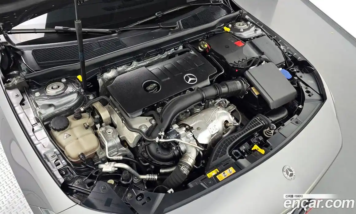 Mercedes-Benz A-Class 2020 2.0 Автомат в Москве № 206356, фото 6