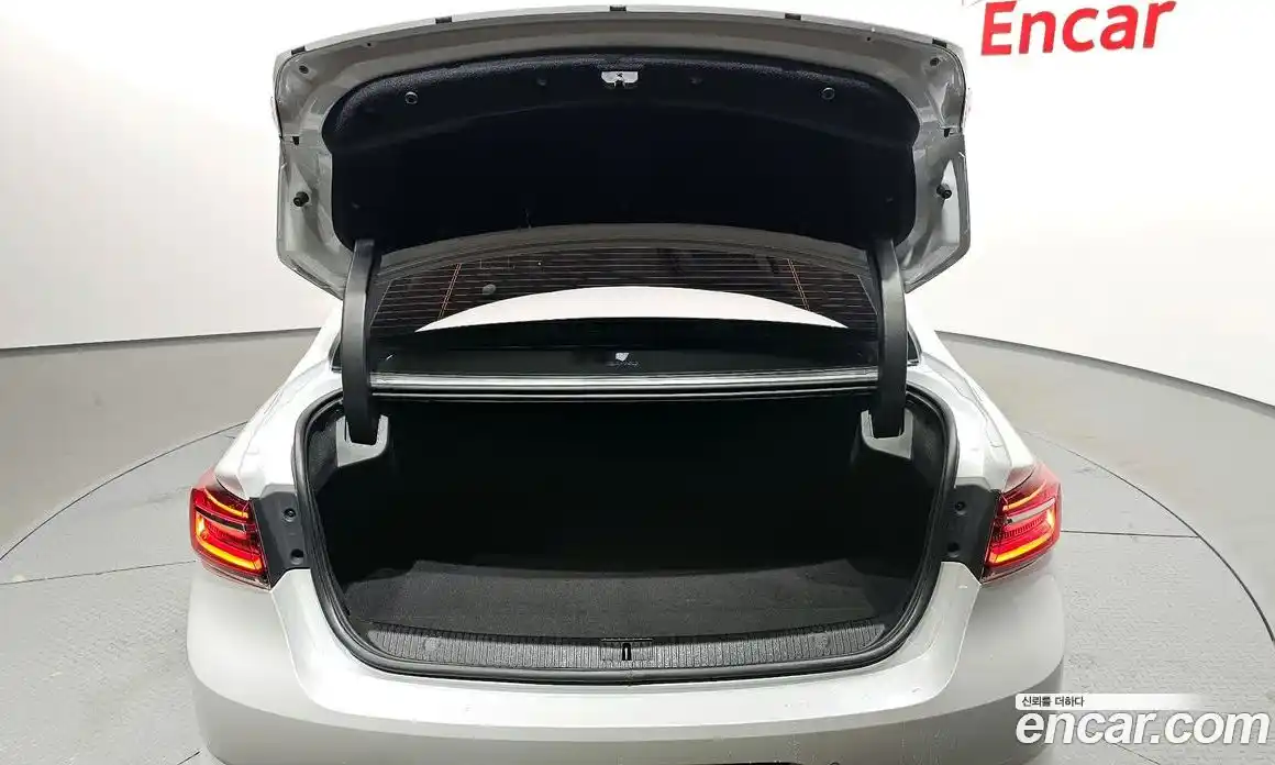 Renault SM6 2021 2.0 Автомат в Москве № 206681, фото 18