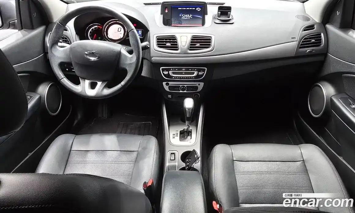 Renault SM3 2017 1.6 Автомат в Москве № 207546, фото 16