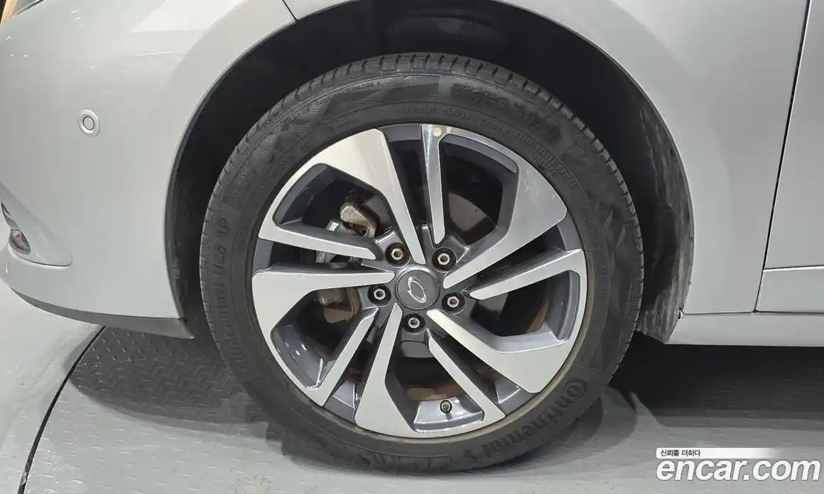 Renault SM3 2017 1.6 Автомат в Москве № 207546, фото 20