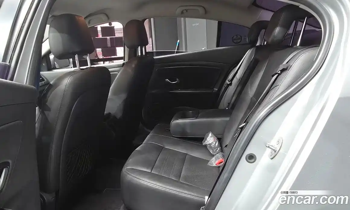 Renault SM3 2017 1.6 Автомат в Москве № 207546, фото 5