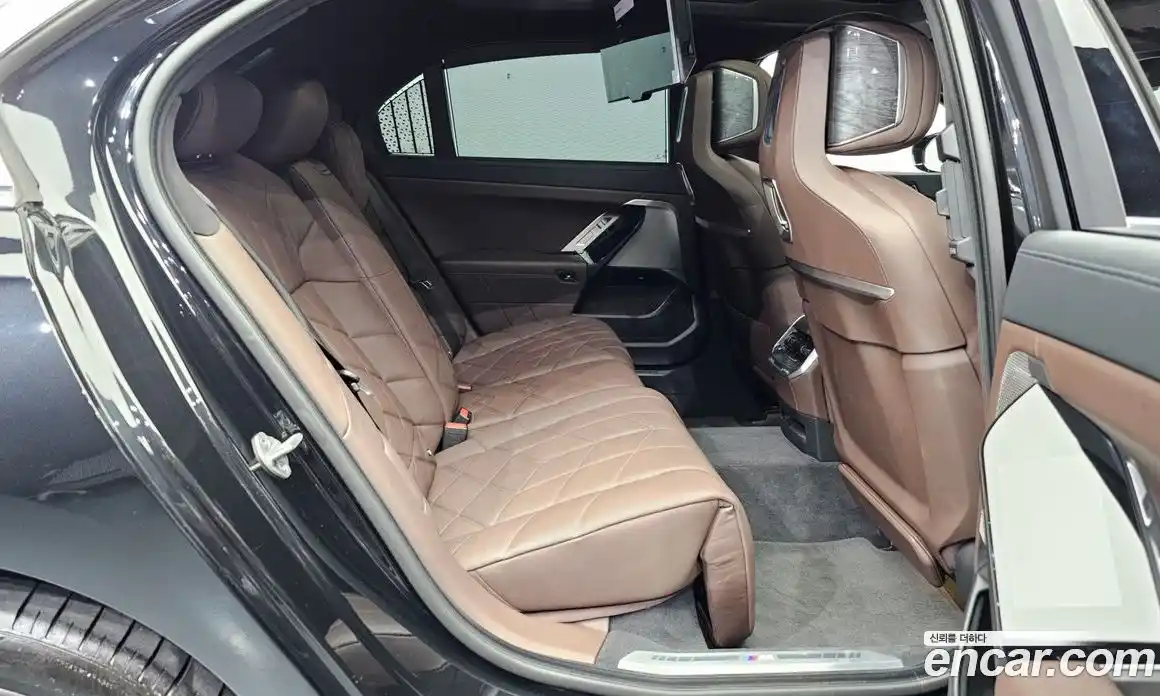 BMW 7-Series 2023 3.0 Автомат в Москве № 210625, фото 11