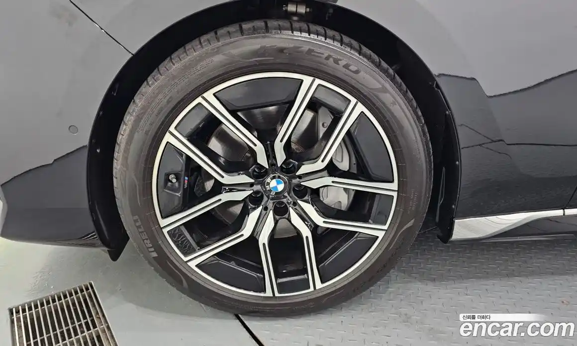 BMW 7-Series 2023 3.0 Автомат в Москве № 210625, фото 9