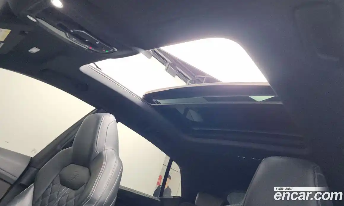 Audi Q8 2021 3.0 Автомат в Москве № 212349, фото 19