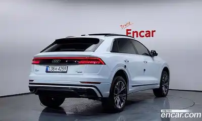 Audi Q8 2021 3.0 Автомат в Москве № 212349, миниатюра 2