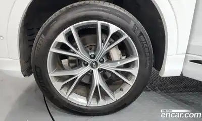 Audi Q8 2021 3.0 Автомат в Москве № 212349, миниатюра 5