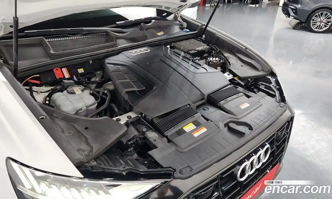 Audi Q8 2021 3.0 Автомат в Москве № 212349, фото 6