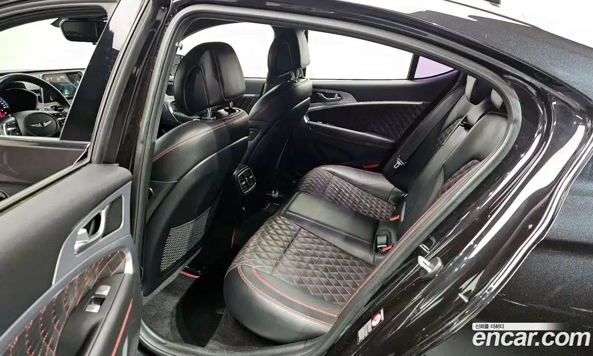 Genesis G70 2018 3.3 Автомат в Москве № 21244, фото 18