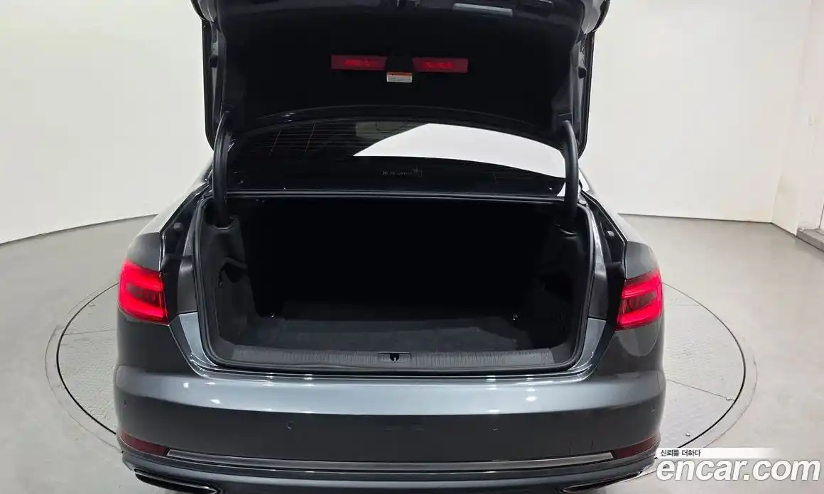 Audi A4 2019 2.0 Автомат в Москве № 212458, фото 17