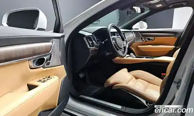 Volvo S90 2023 2.0 Автомат в Москве № 212898, миниатюра 4