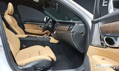 Volvo S90 2023 2.0 Автомат в Москве № 212898, миниатюра 6