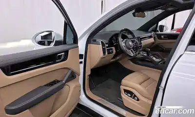 Porsche Cayenne, 2020