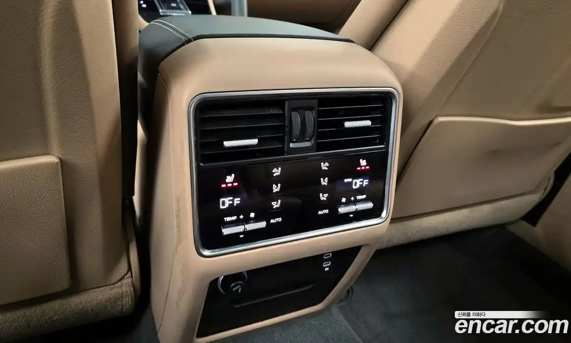 Porsche Cayenne 2020 3.0 Автомат в Москве № 213237, фото 4