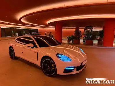 Porsche Panamera, 2020