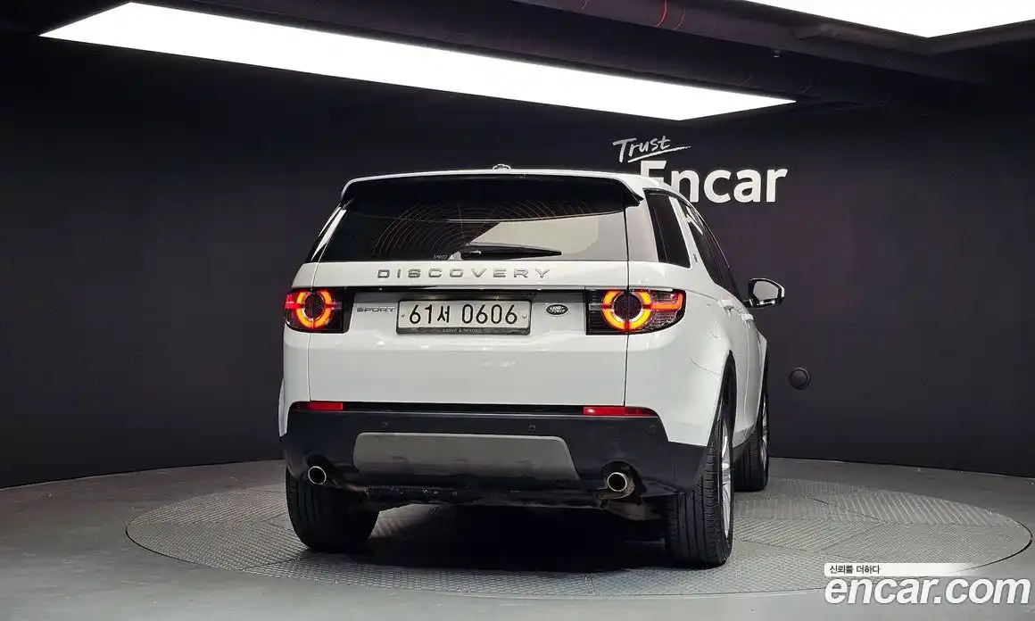 Land Rover Discovery Sport 2016 2.0 Автомат в Москве № 213820, фото 3