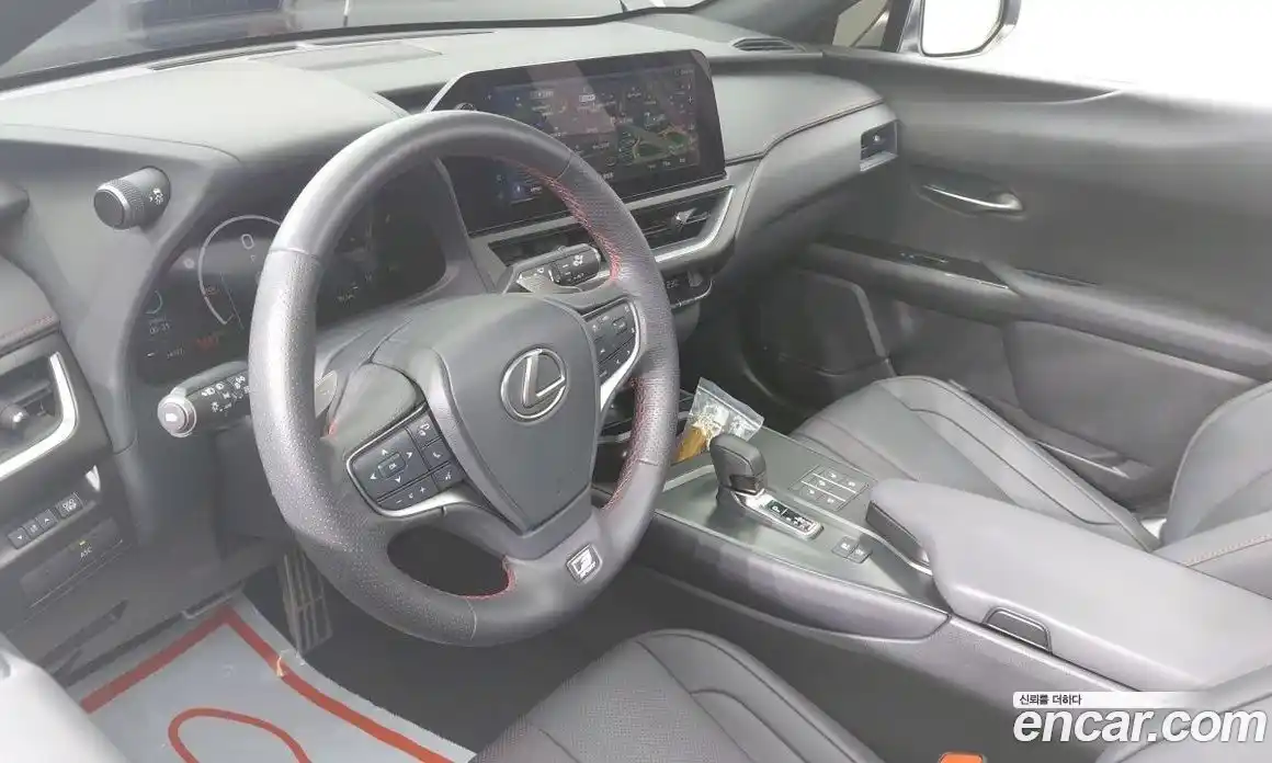 Lexus UX 2025 2.0 Автомат в Москве № 214776, фото 11