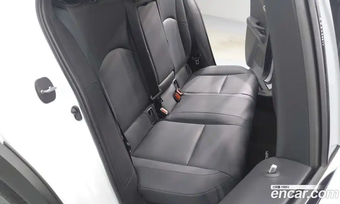 Lexus UX 2025 2.0 Автомат в Москве № 214776, фото 7