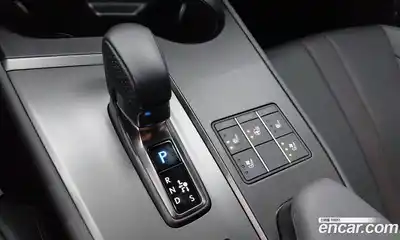 Lexus UX 2025 2.0 Автомат в Москве № 214776, миниатюра 9