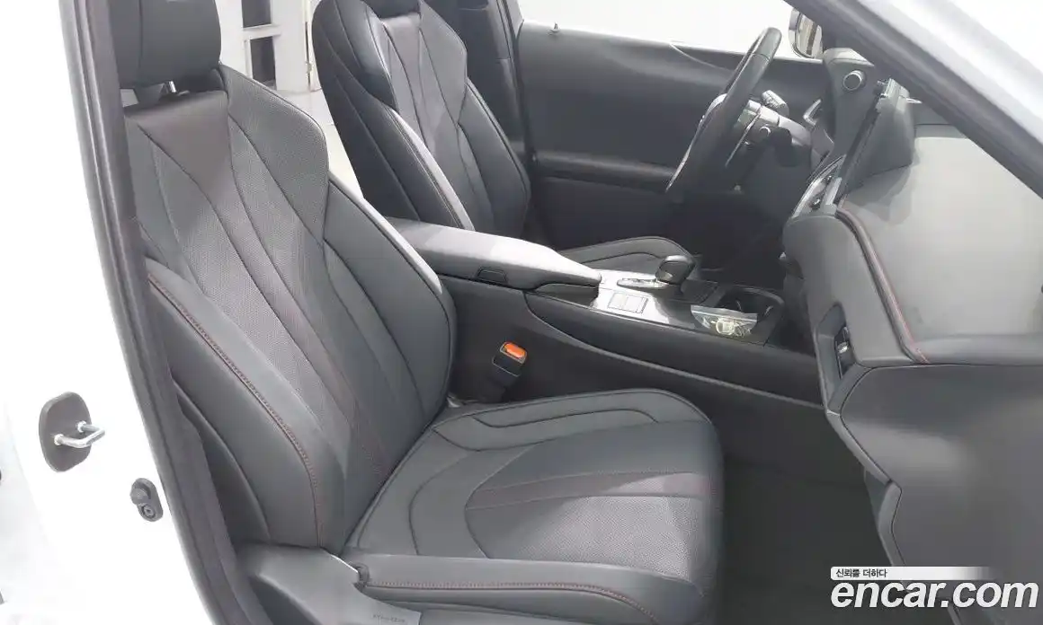 Lexus UX 2025 2.0 Автомат в Москве № 214776, фото 10