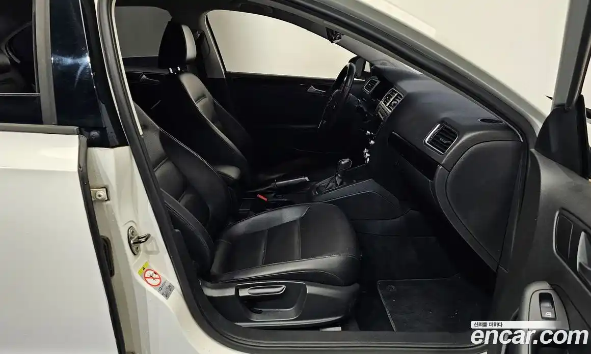 Volkswagen Jetta 2013 2.0 Автомат в Москве № 215214, фото 5