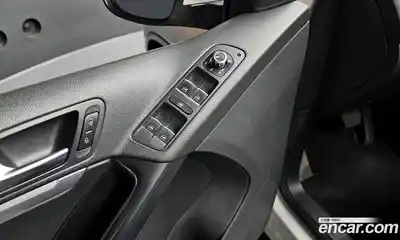 Volkswagen Tiguan 2014 2.0 Автомат в Москве № 215383, миниатюра 8