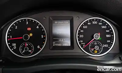 Volkswagen Tiguan 2014 2.0 Автомат в Москве № 215383, миниатюра 9