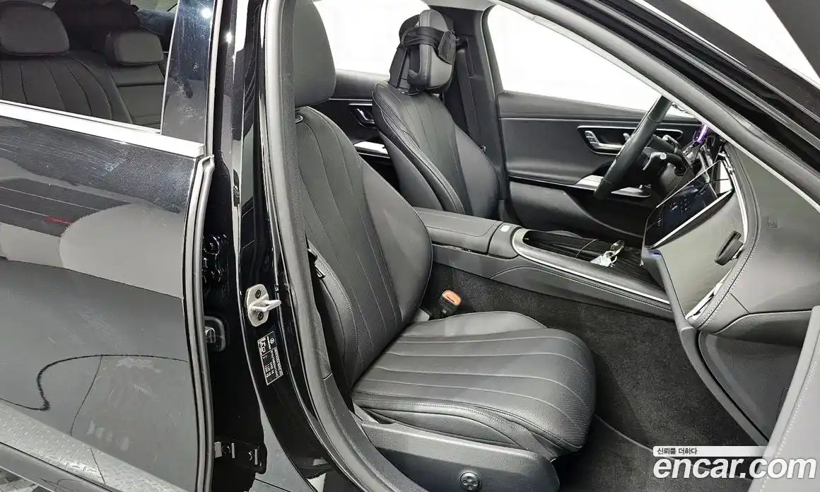 Mercedes-Benz E-Class 2025 2.0 Автомат в Москве № 219693, фото 3