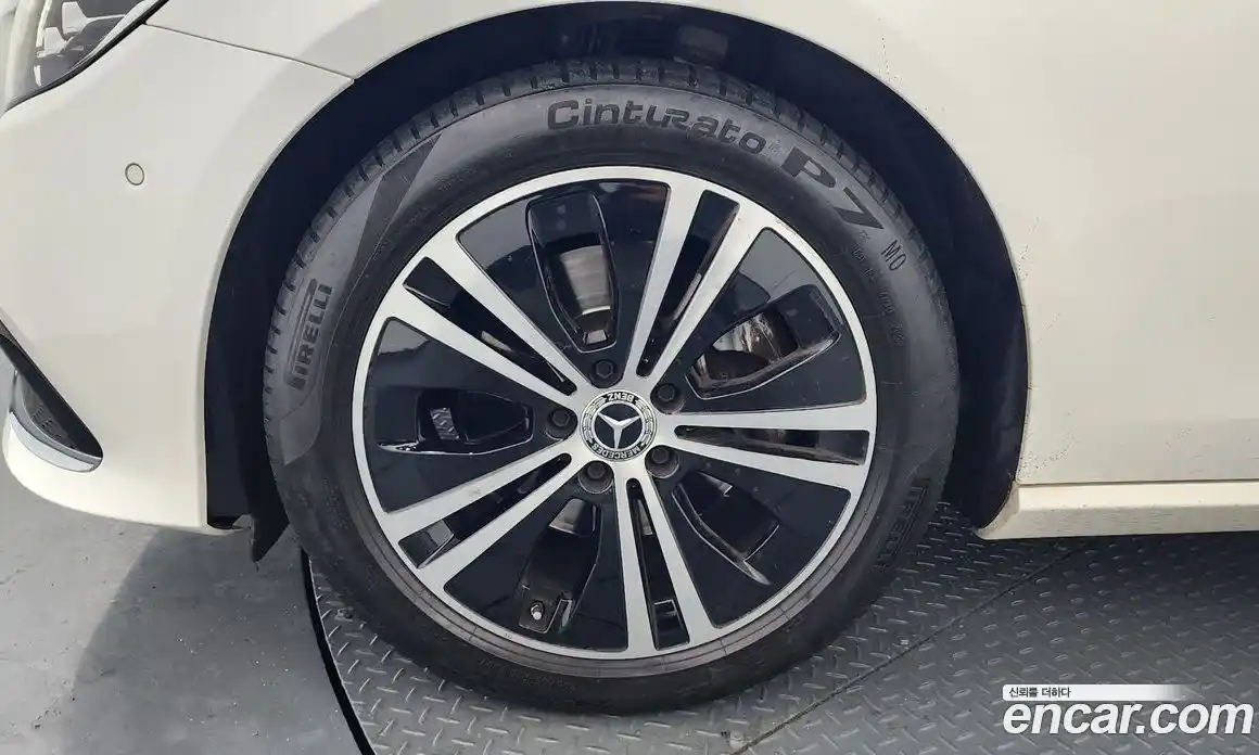 Mercedes-Benz E-Class 2021 2.0 Автомат в Москве № 220437, фото 12