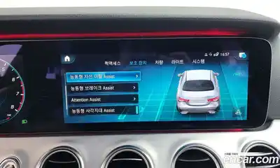 Mercedes-Benz E-Class 2021 2.0 Автомат в Москве № 220437, миниатюра 7