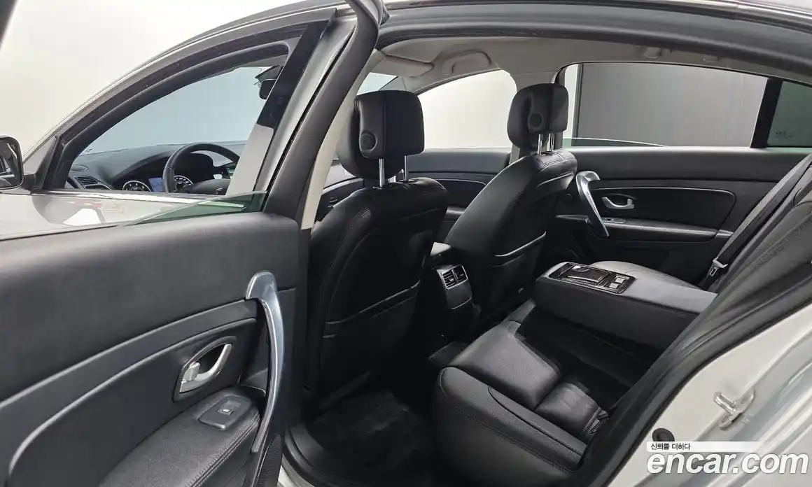 Renault SM5 2014 2.0 Автомат в Москве № 221716, фото 14