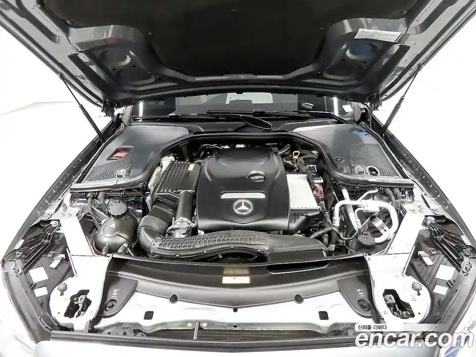 Mercedes-Benz E-Class 2021 2.0 Автомат в Москве № 223148, фото 19