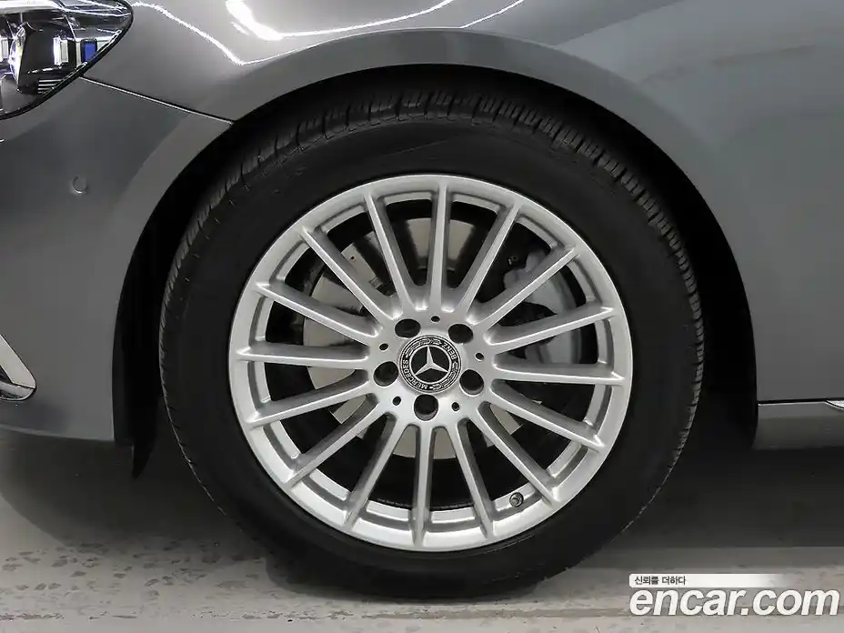 Mercedes-Benz E-Class 2021 2.0 Автомат в Москве № 223148, фото 20