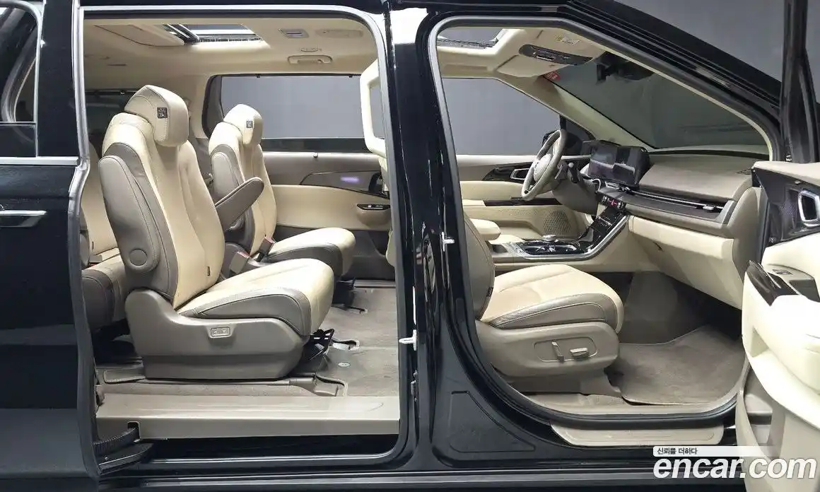 Kia Canival 2023 2.2 Автомат в Москве № 22408, фото 7