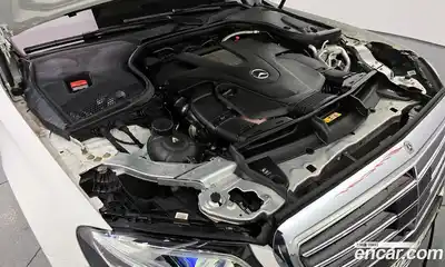 Mercedes-Benz E-Class 2020 3.0 Автомат в Москве № 224449, миниатюра 4