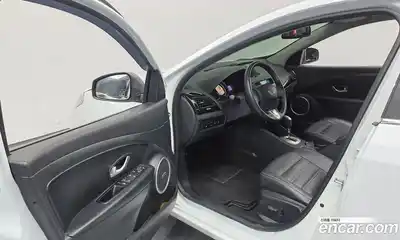 Renault SM3 2016 1.6 Автомат в Москве № 226068, миниатюра 5