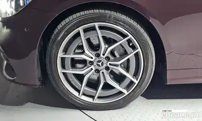 Mercedes-Benz E-Class 2023 2.0 Автомат в Москве № 229499, миниатюра 5