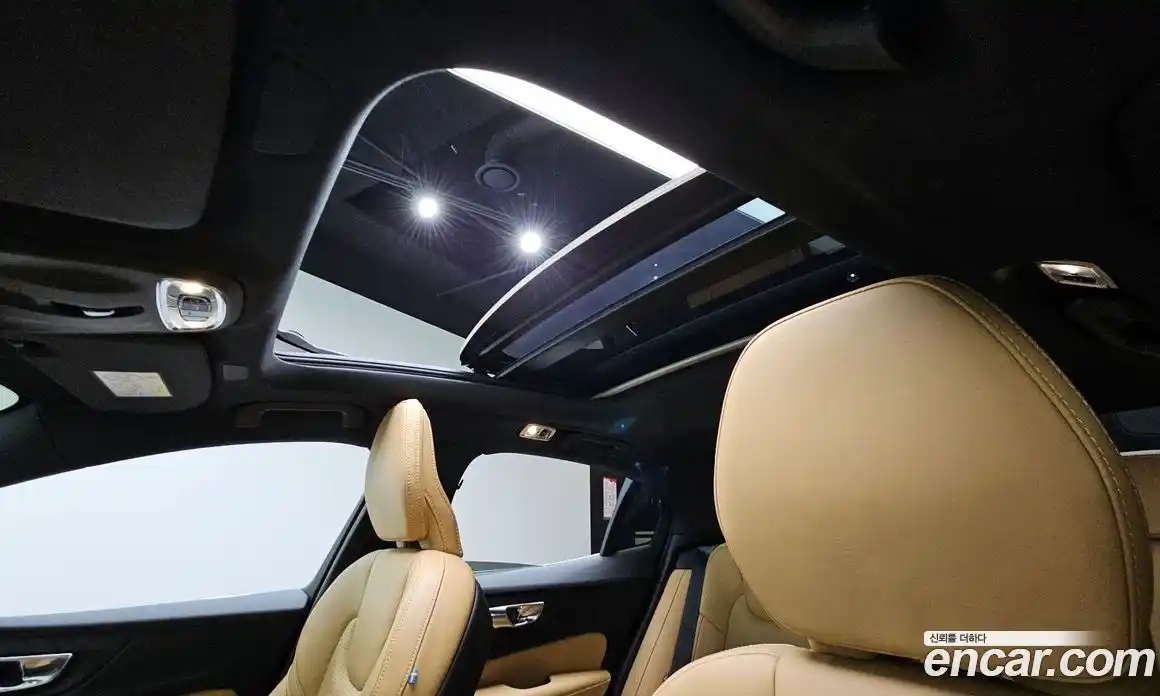 Volvo S60 2022 2.0 Автомат в Москве № 230407, фото 18