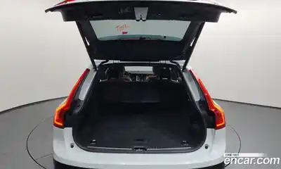 Volvo V90 2018 2.0 Автомат в Москве № 230535, миниатюра 8