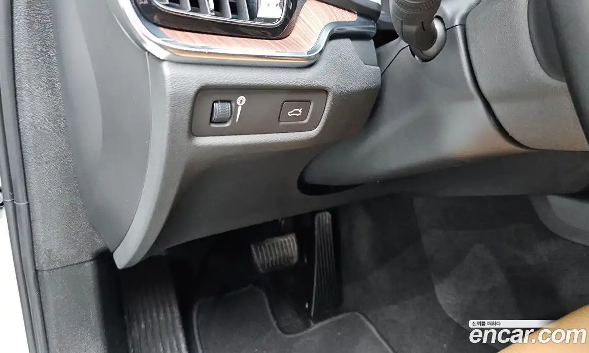 Volvo V60 2021 2.0 Автомат в Москве № 230551, фото 16