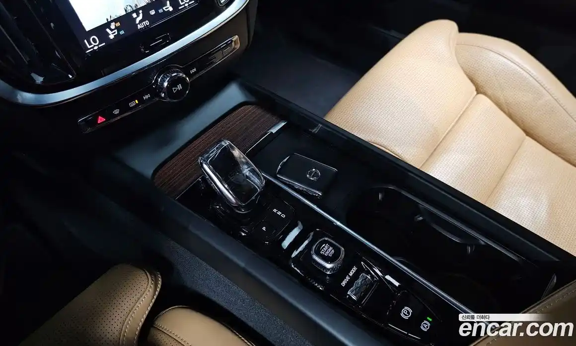 Volvo V60 2021 2.0 Автомат в Москве № 230551, фото 18