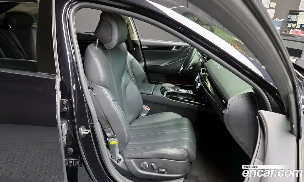 Genesis G80 2022 2.5 Автомат в Москве № 23082, фото 20